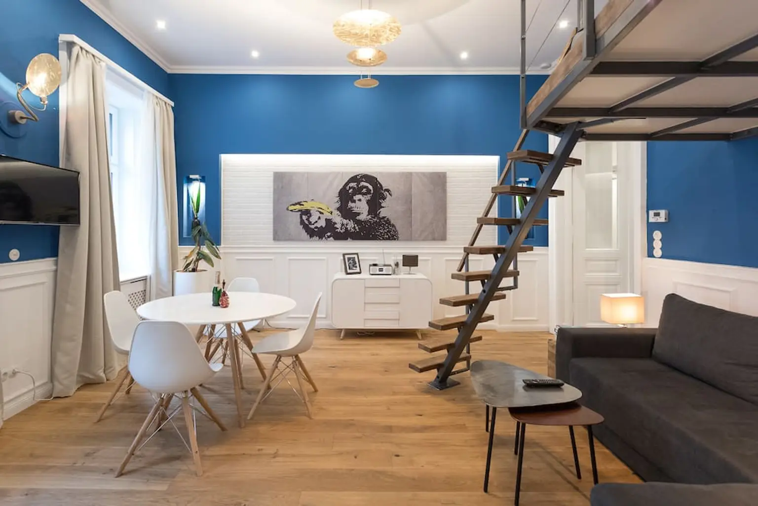 BEZUGSFERTIGE, TOPAUSGESTATTETE ALTBAUWOHNUNG NÄHE MARGARETENPLATZ  4 GEHMINUTEN ZUR U4-PILGRAMGASSE