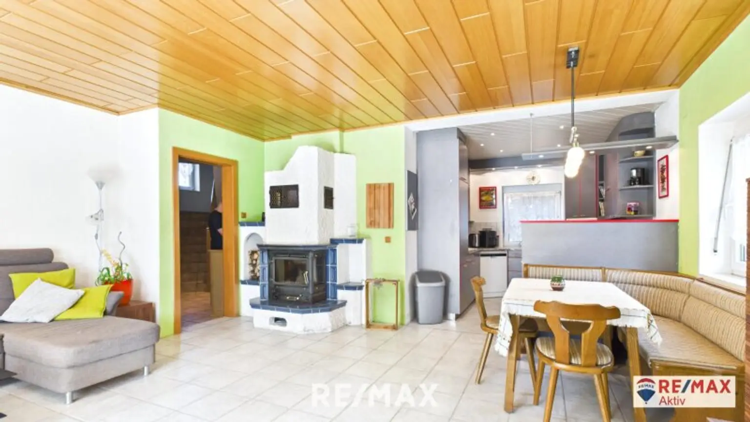 Wohnzimmer und Küche