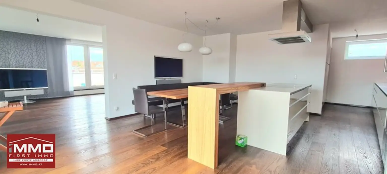 PENTHOUSE IM ZENTRUM VON KORNEUBURG MIT EINZIGARTIGER DACHTERRASSE UND 2 KFZ-STELLPLÄTZEN