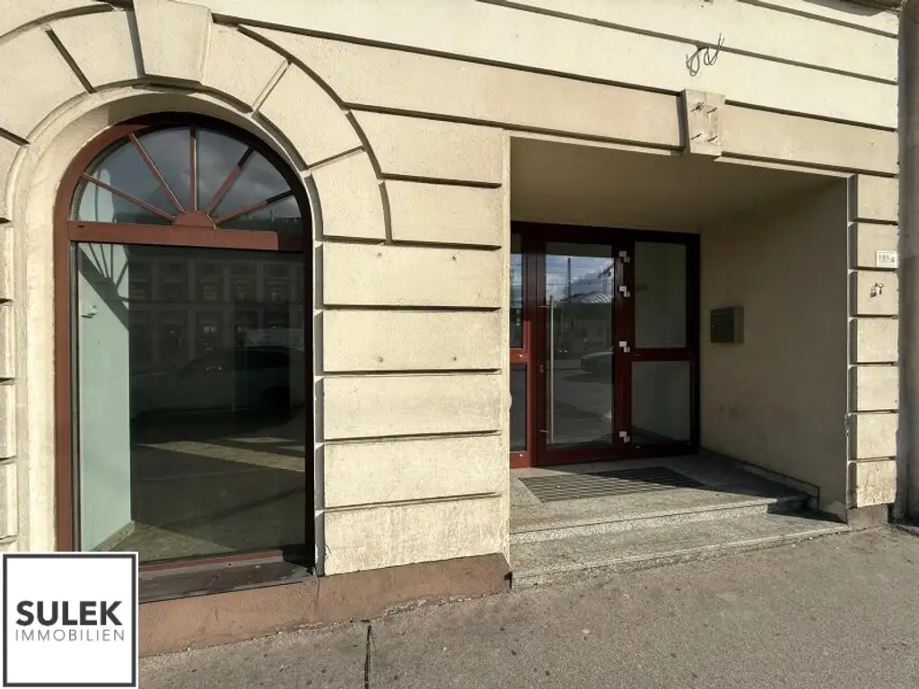 Ganzes Haus zu mieten: 1 Geschäftslokal, 1 Büro, 2 Wohnungen nahe U1