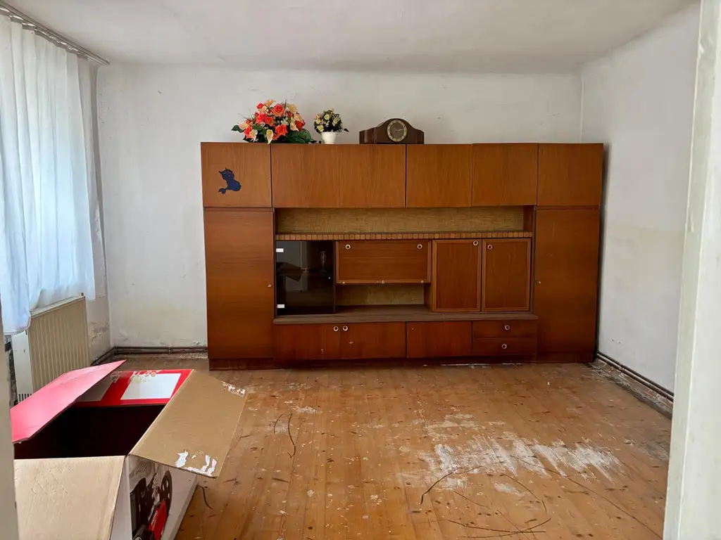 Schönes Grundstück mit Haus im Kurort Bad Pirawarth!