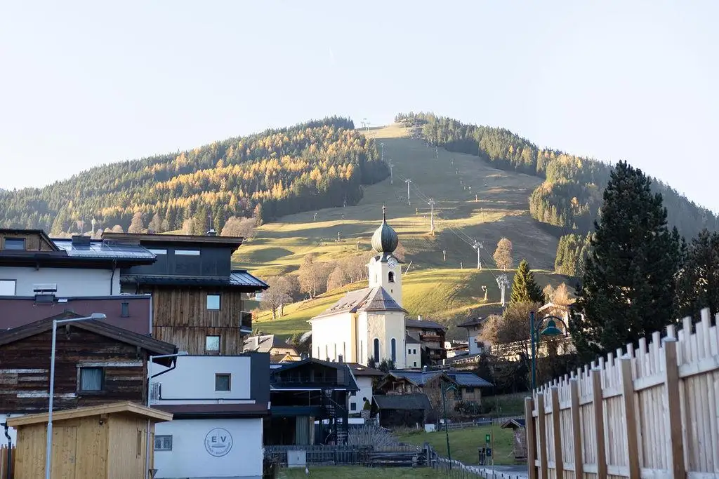 "Bergnah Wohnen" – 3,5-Zimmer-Wohnung in Toplage von Saalbach