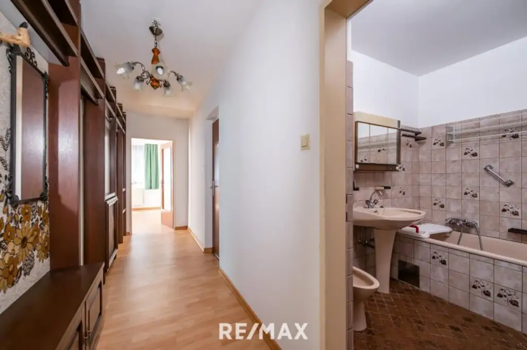 3 ZIMMERWOHNUNG MIT BALKON