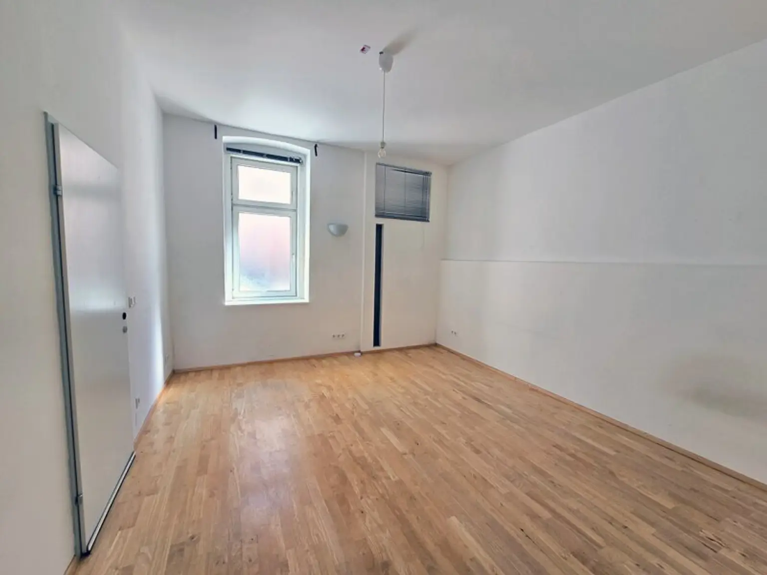 *** VIELSEITIGE MÖGLICHKEITEN *** BÜRO - PRAXIS - KANZLEI - ORDINATION und und und ***