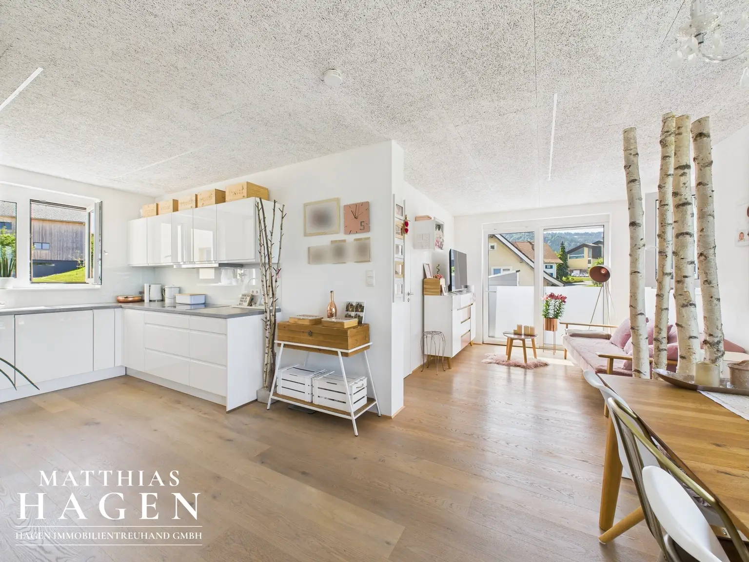 3-Zimmer-Maisonettewohnung mit zwei großen Terrassen und hoher Wohnqualität in Hohenweiler