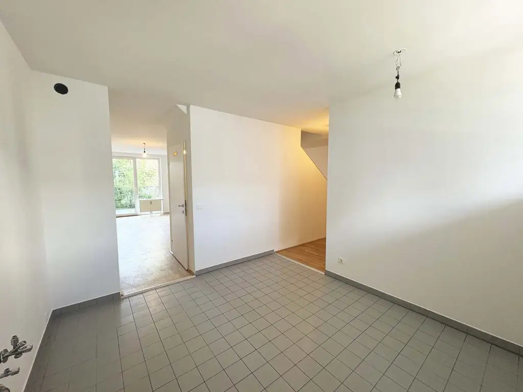 Geförderte Maisonettewohnung -
4 Zimmer mit Garten, Balkon und Loggia