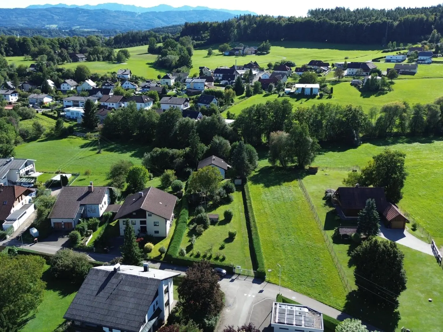 Großzügiges 1.680 m² Grundstück mit Ferienhaus in traumhafter Ruhelage wartet auf deine Ideen