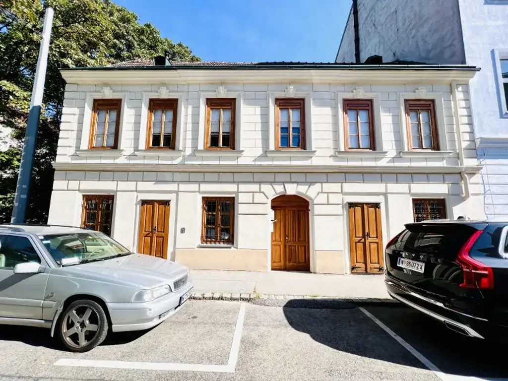 Wiener Stadthaus bei Schönbrunn – Airbnb-Nutzung & attraktives Entwicklungspotenzial mit Baubewilligung