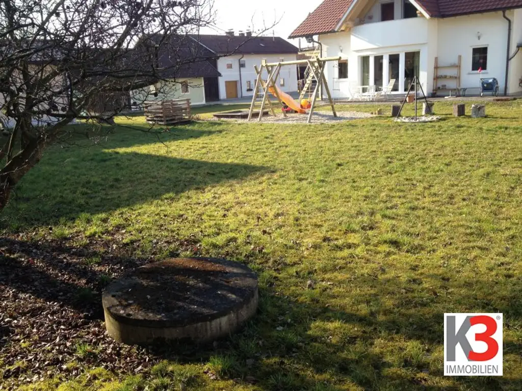 !!! Kleiner ruhig gelegener Bungalow mit Baugrund in der Nähe von Braunau !!!