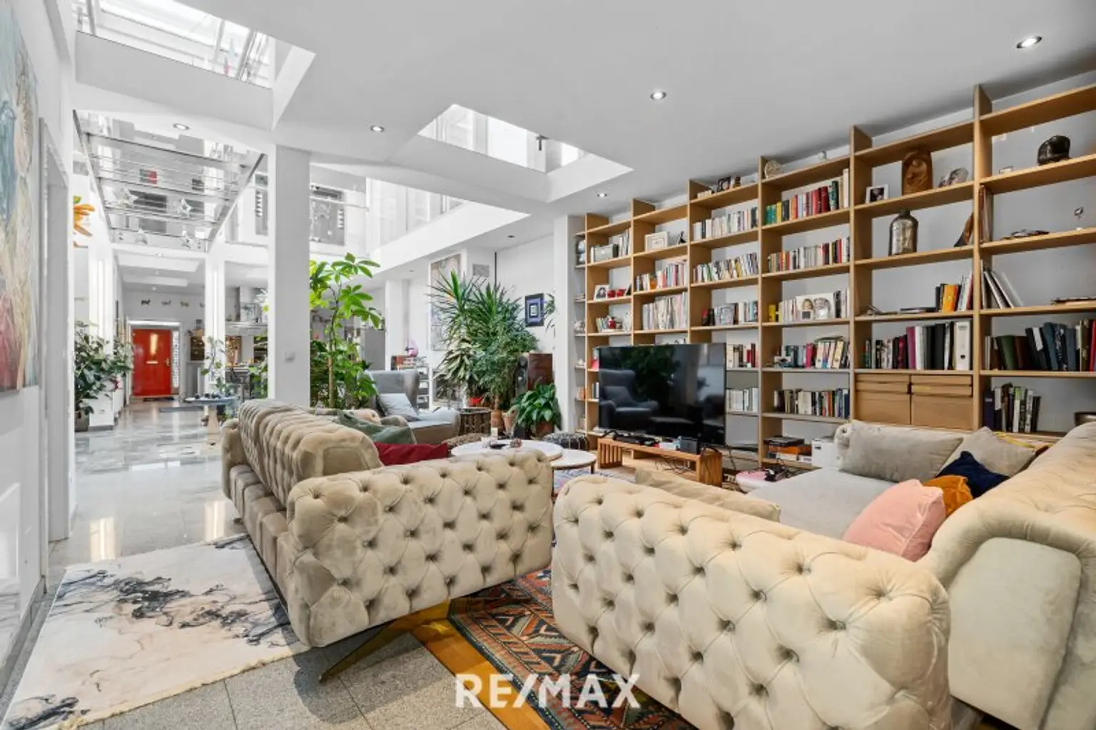 Bibliothek-Wohnbereich