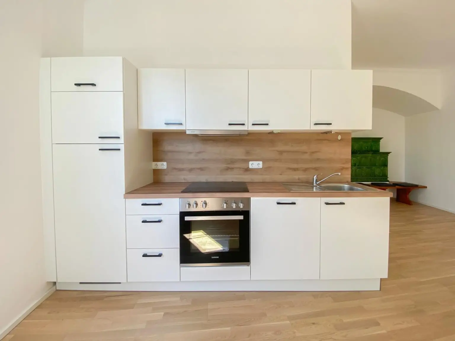 Sonnige 3-Zimmer-Wohnung mit Küche, Balkon und Parkplatz in entspannter Lage!