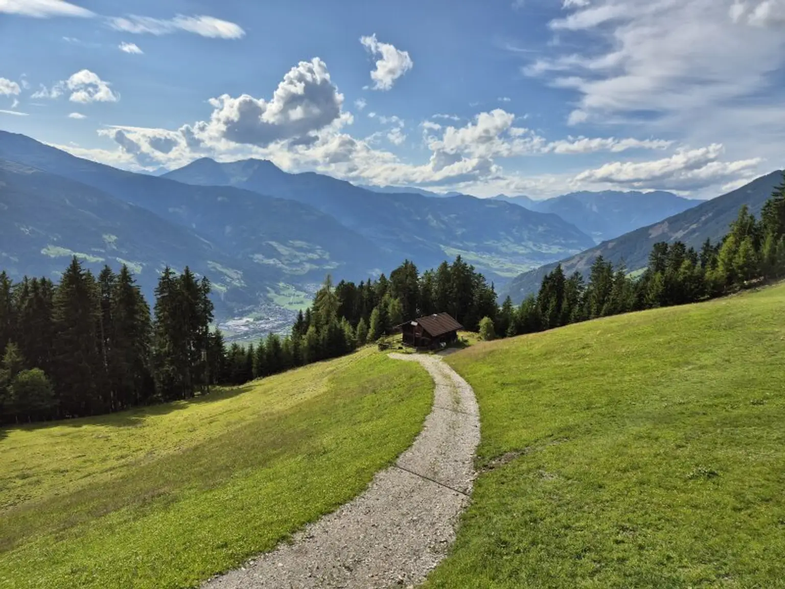 MIETE: ACHTUNG! Tiroler Almhütte mit FREIZEITWOHNSITZ auf 1700m