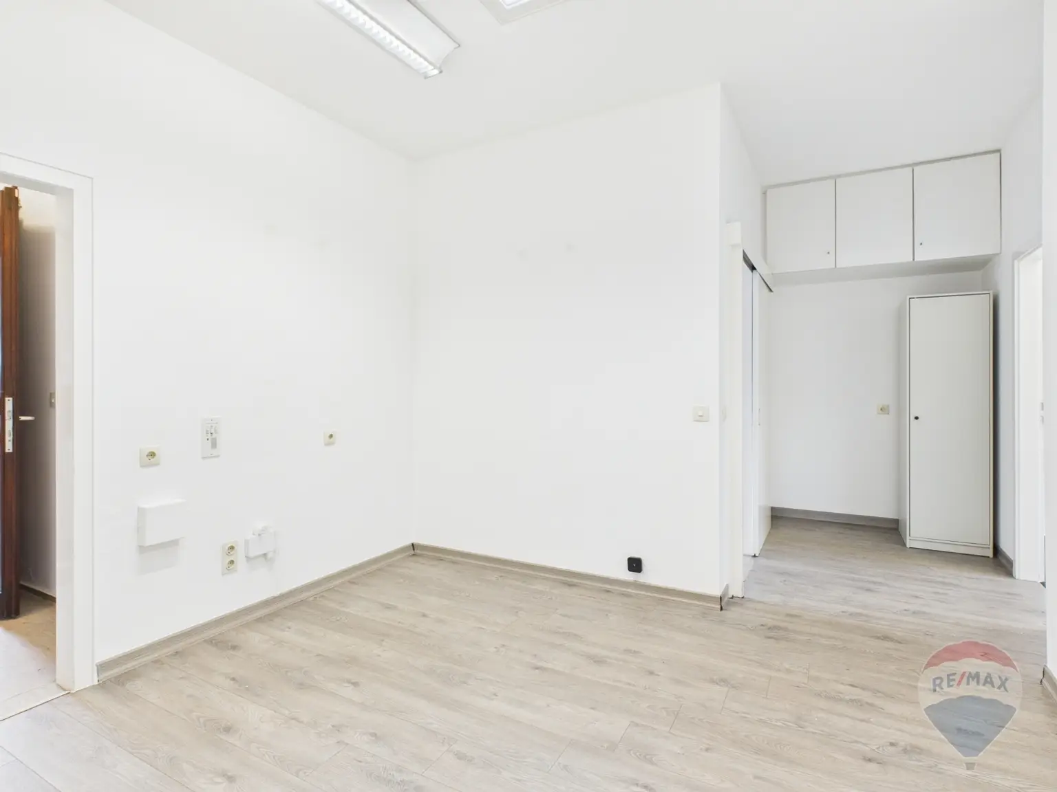 Diele/Warteraum mit Lichteinfall vom Dach