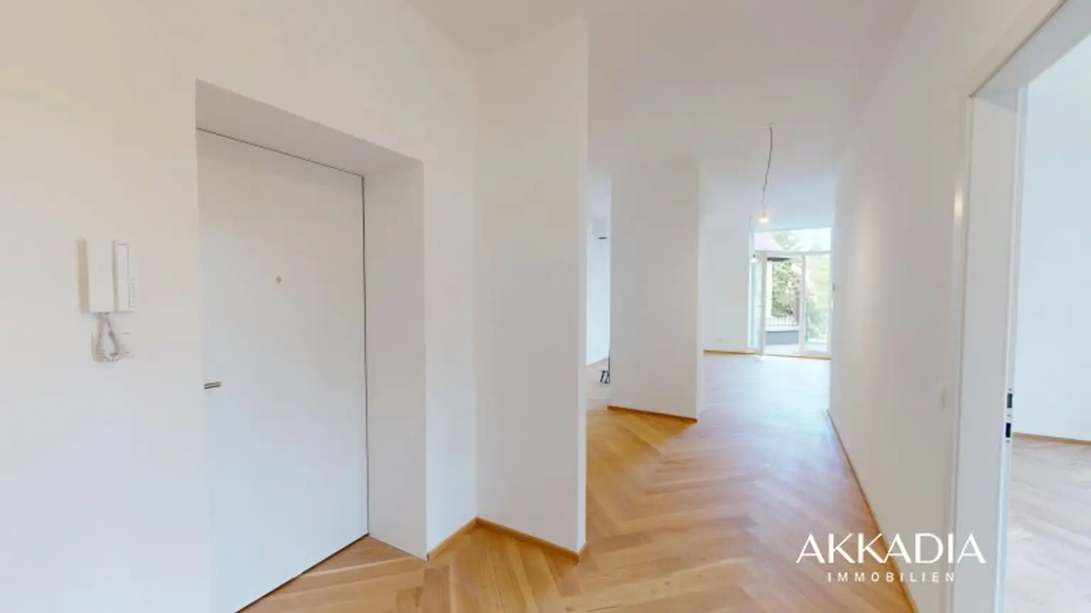 Balkonwohnung in herrschaftlicher Villa I Generalsaniert