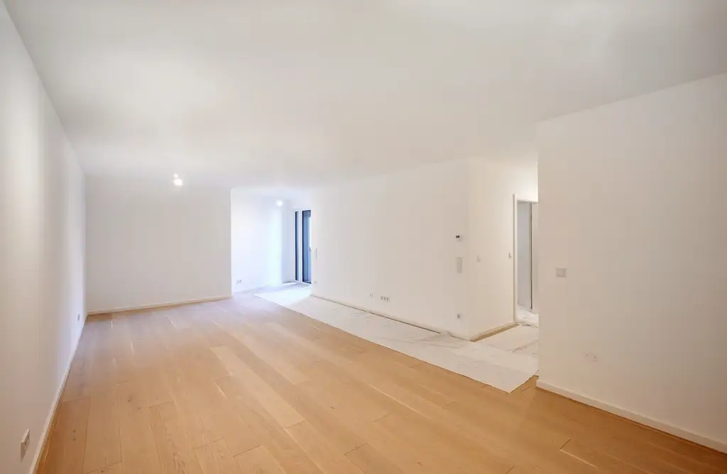 Ihr Rückzugsort im Grünen – charmante 3-Zimmer-Wohnung nahe der Donau!
ERSTBEZUG!