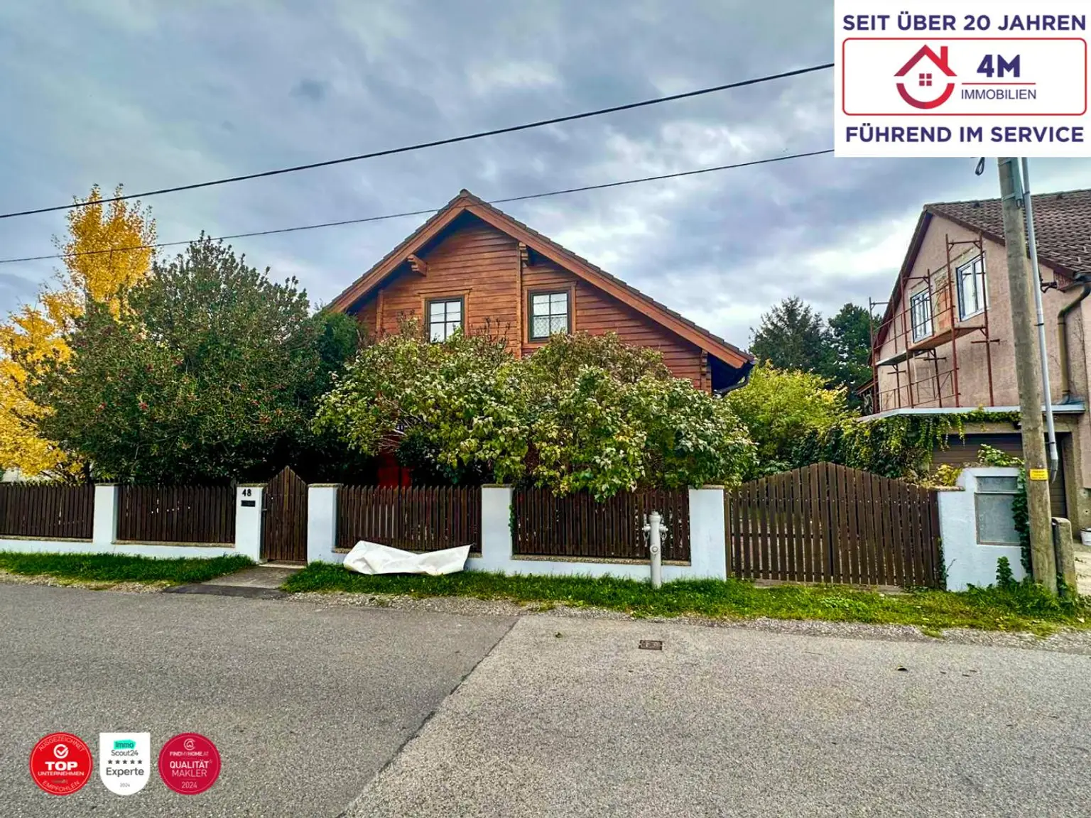 Holzhaus mit Charme & Pool – jetzt entdecken!