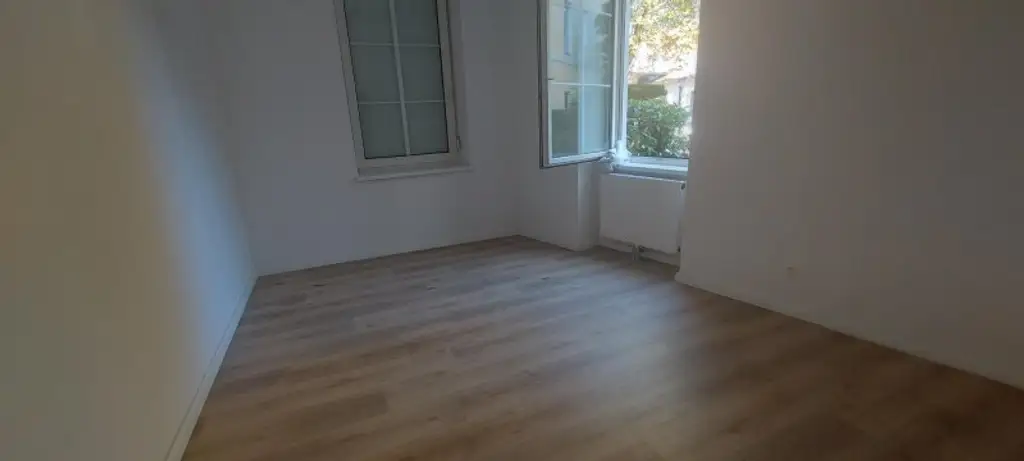 Altbau-Liebling in Toplage von Baden – 85m² Wohntraum mit Parkplatz!