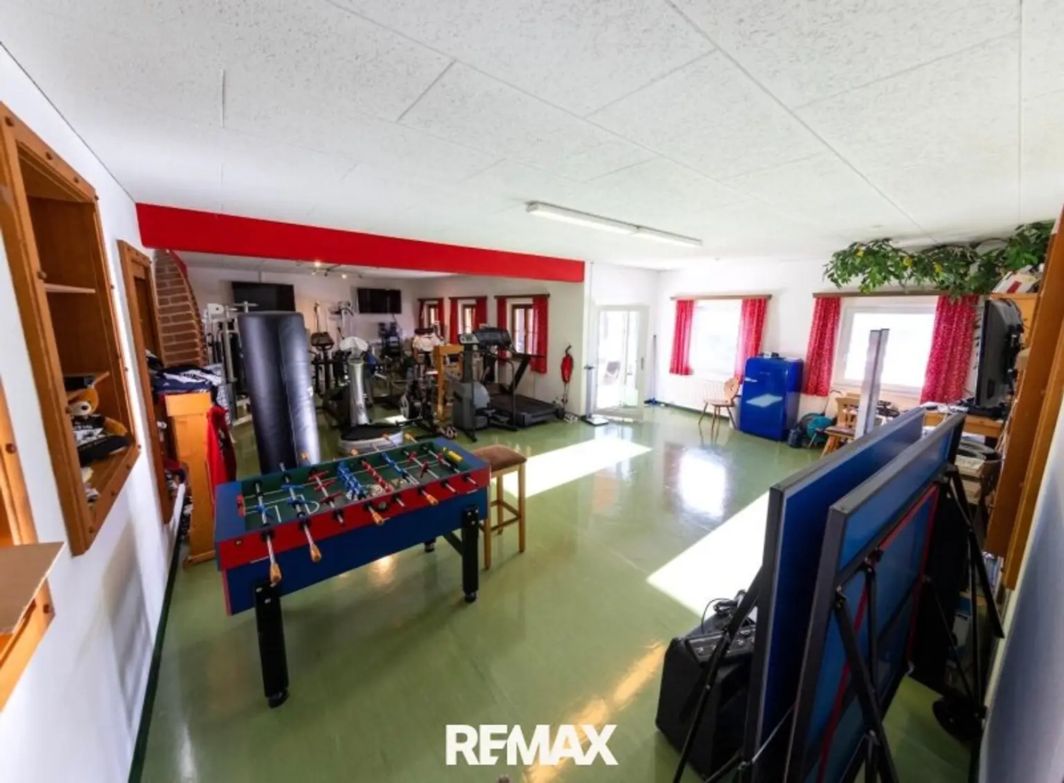 Fitnessstudio Kellergeschoss