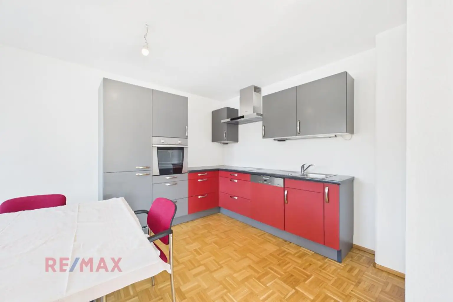 Küche- und Essbereich