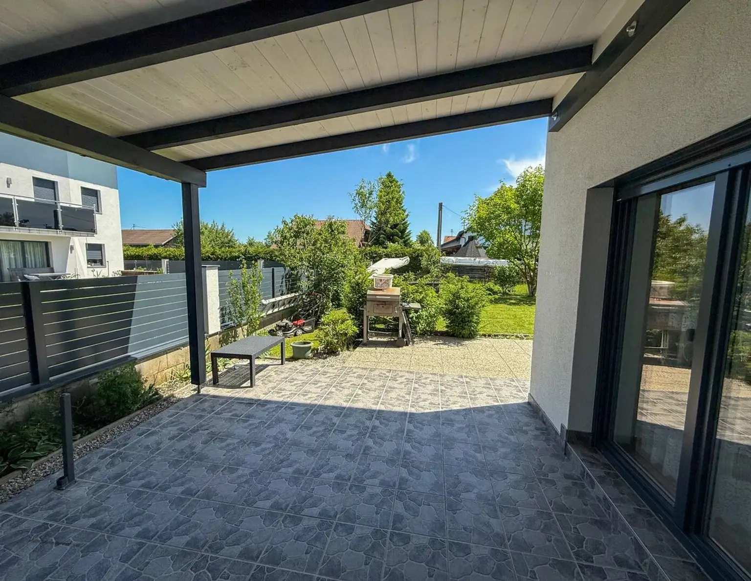 Doppelhaushälfte mit Garten und Terrasse