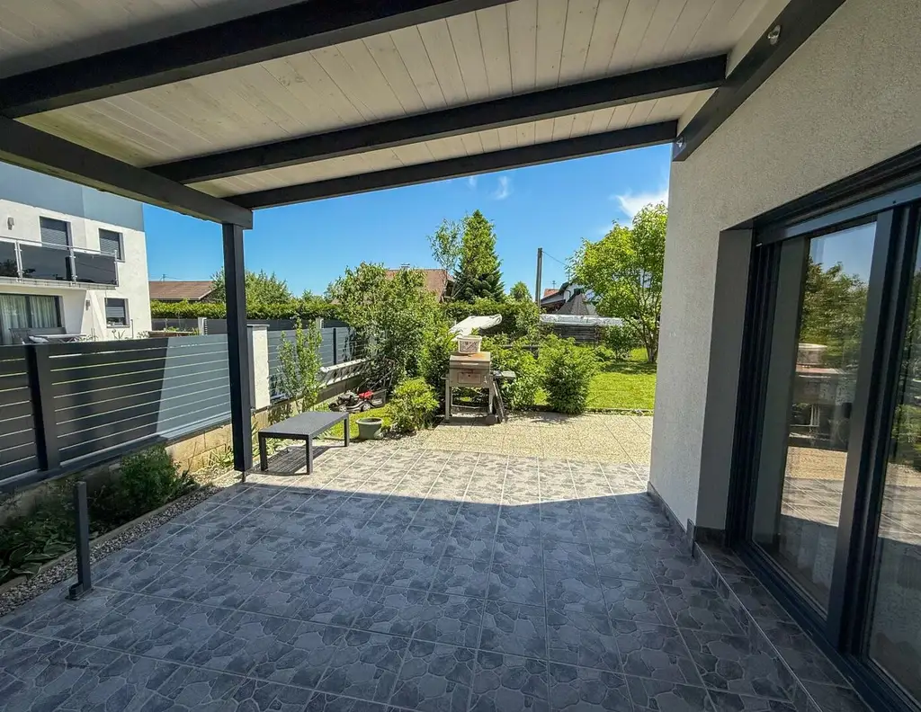 Doppelhaushälfte mit Garten und Terrasse