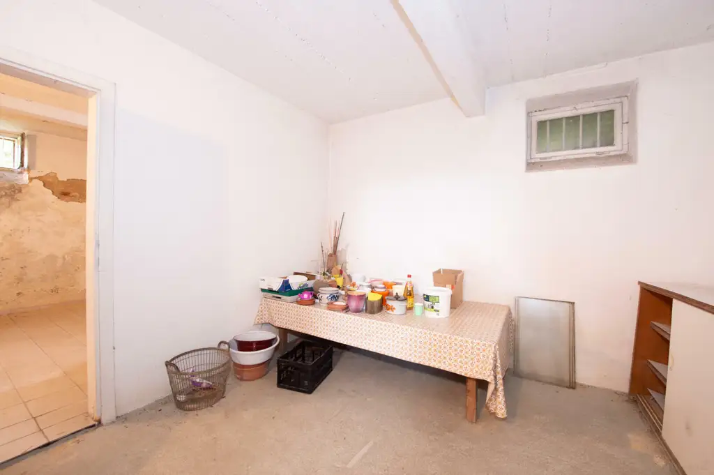 Ein Anwesen voller Möglichkeiten – großzügiges Haus mit Traumgrundstück