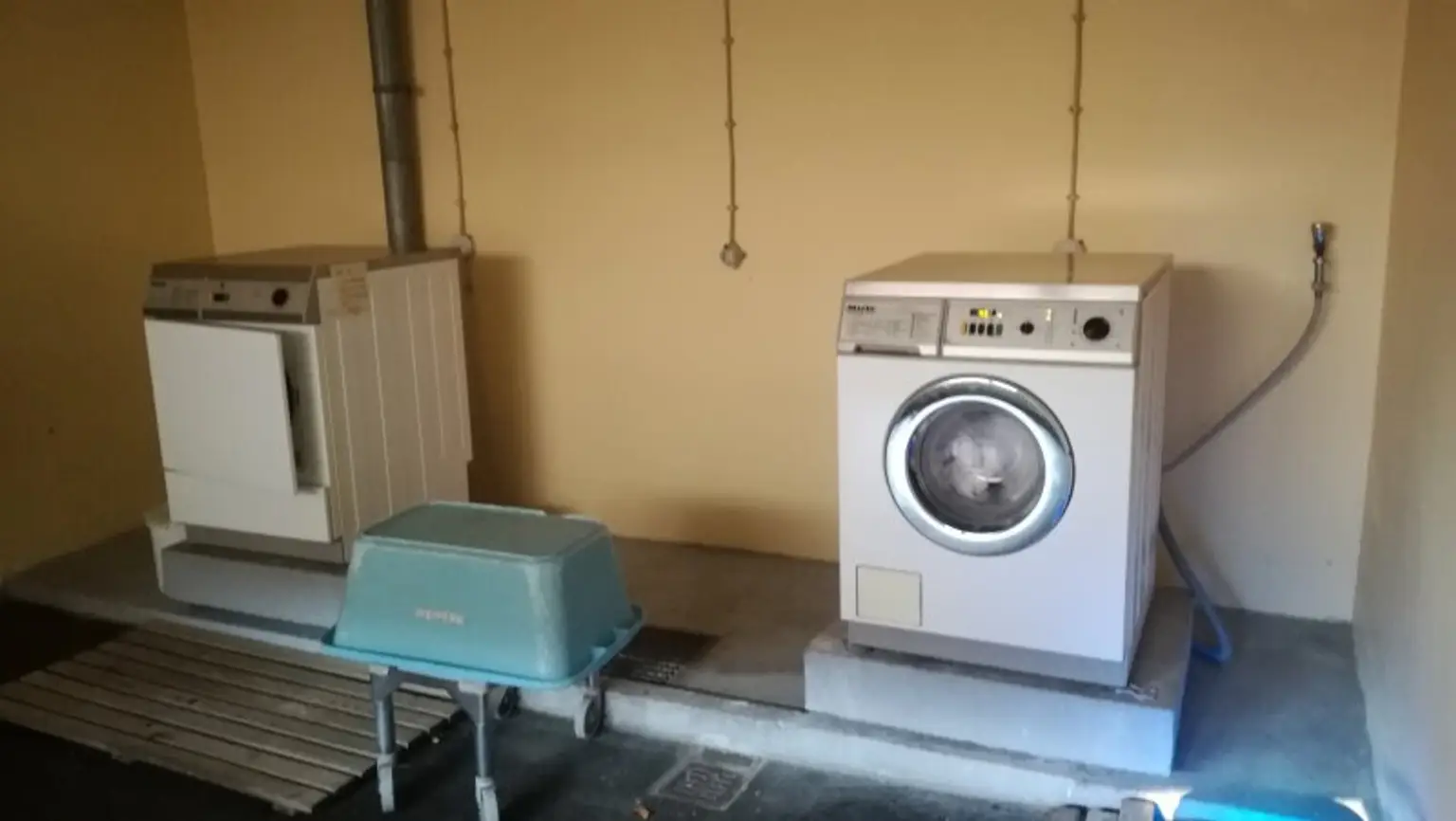 Döblinger Familientraum: 4-Zimmer-Wohnung mit viel Freifläche + Gartennutzung!