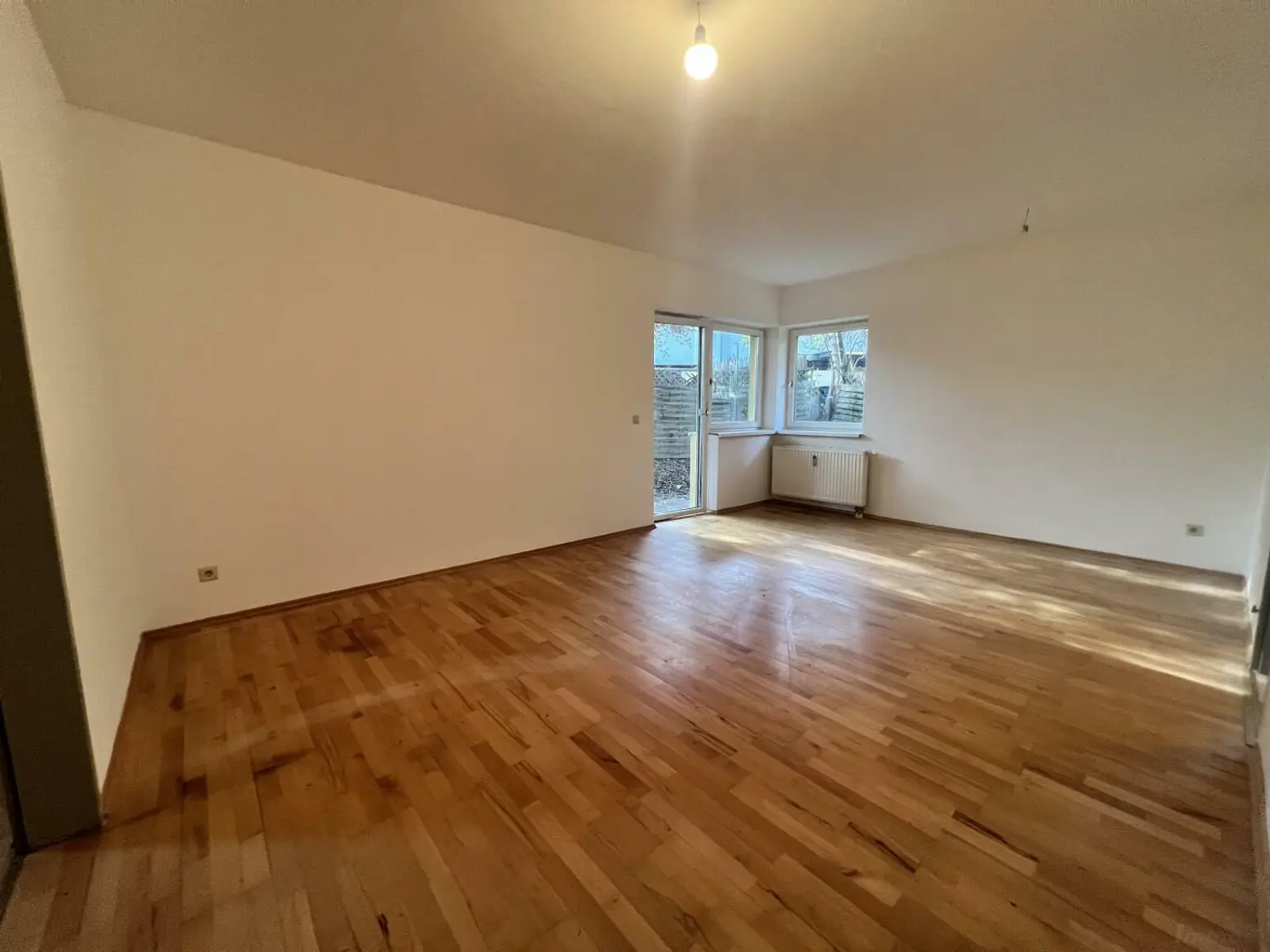 Gartenwohnung - Charmante 2 Zimmer, extra Küche, inkl. Stellplatz  ++Videorundgang++