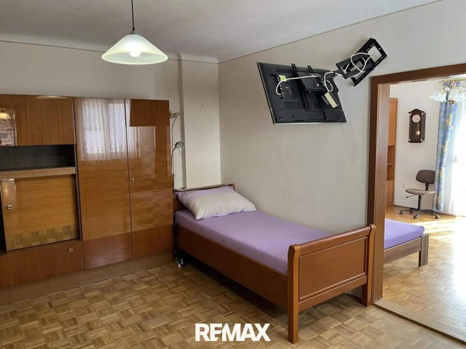 Zimmer 1 OG