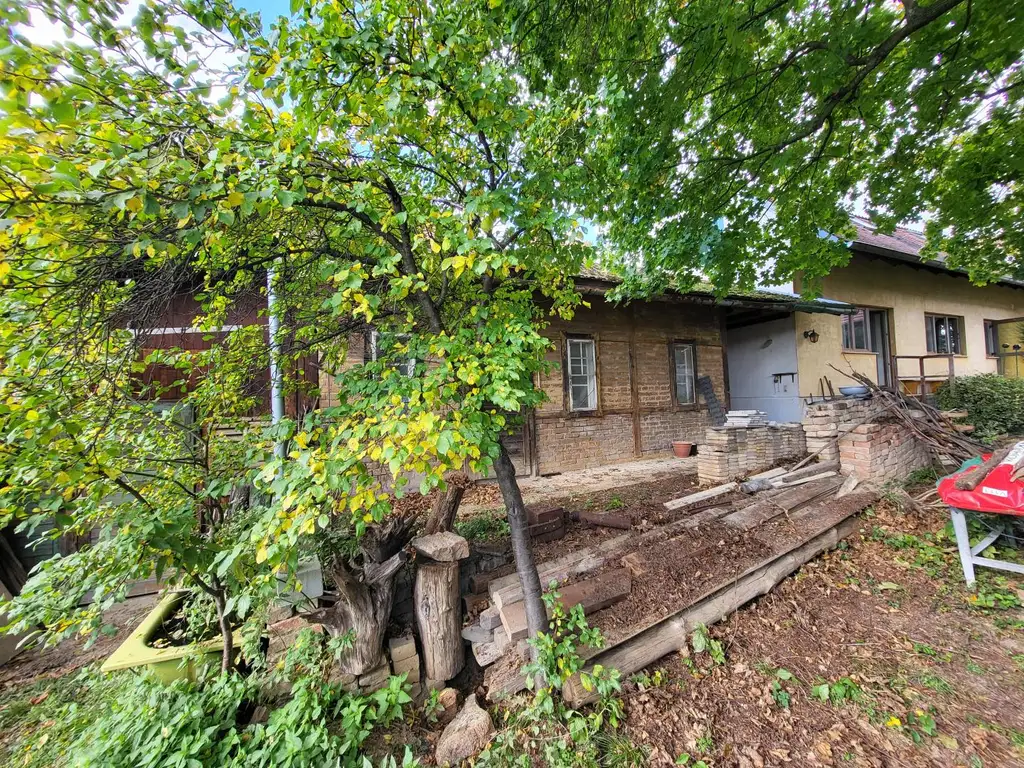 HELDENBERG - BAUERNHAUS IN RUHIGER DORFLAGE