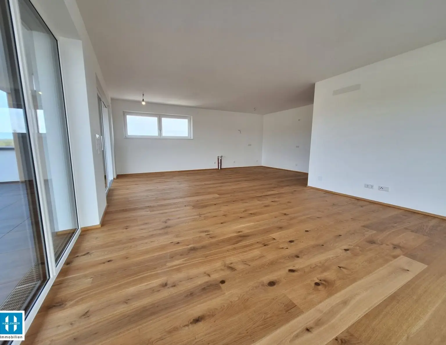 Weitblick inklusive - moderne 132,23m² Dachgeschosswohnung mit Flair - Top C18