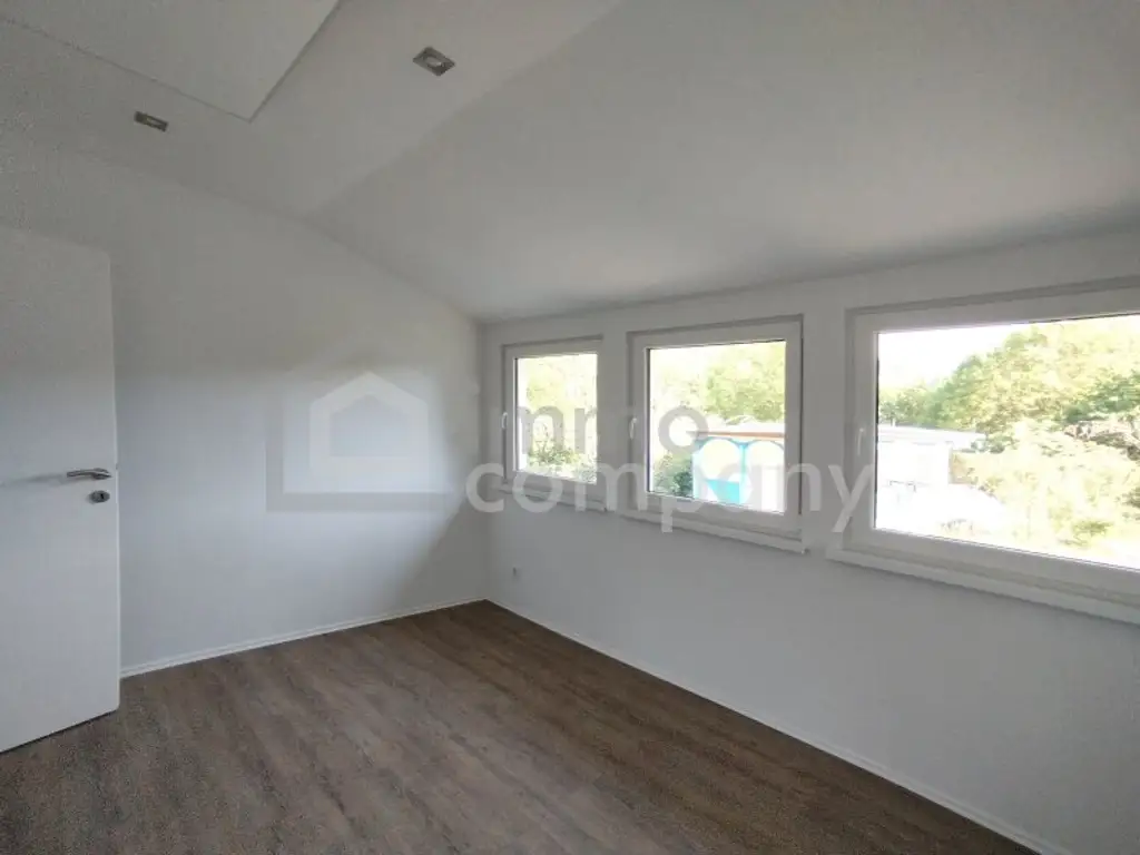 Entzückendes  komplett saniertes Kleingartenhaus auf Eigengrund mit wunderbarem Garten in Ruhelage