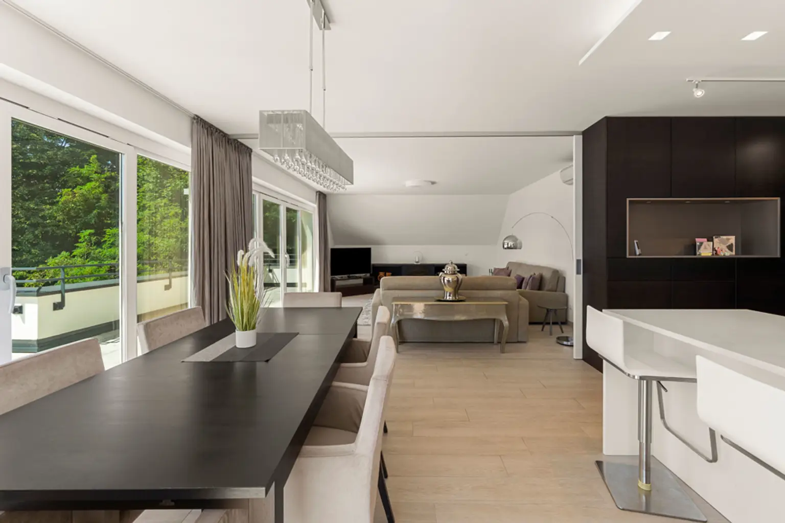 Sonniges Penthouse mit atemberaubendem Karawankenblick