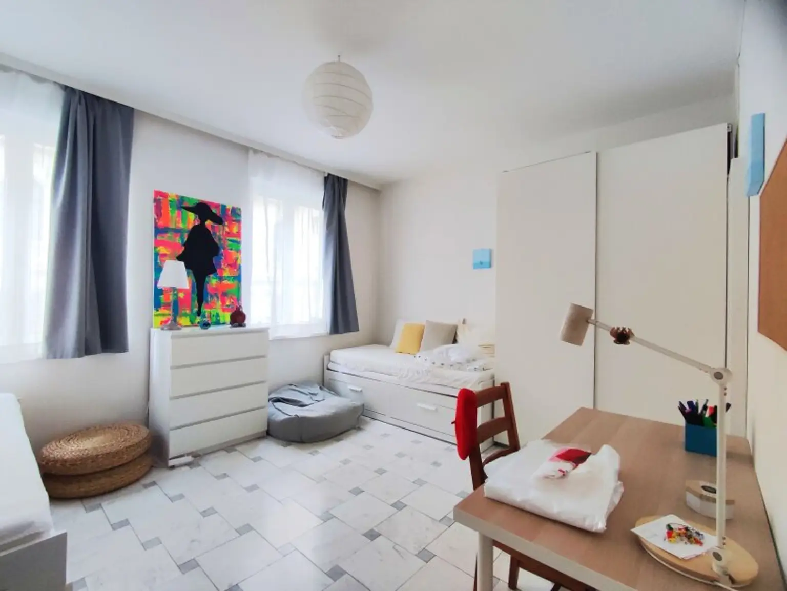 LINDENGASSE - Weitläufiger Wohnraum mit Balkon