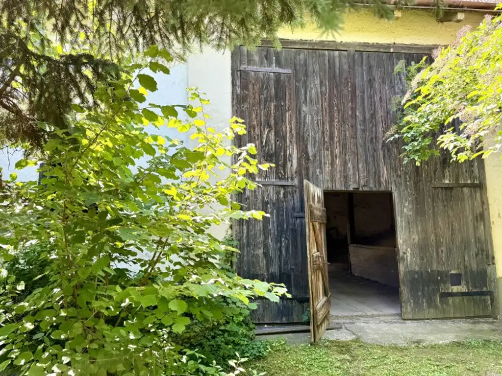 idyllischer verträumter Garten - kein vis-a-vis - einzigartiger Baugrund - 578 m² - Nähe Therme Oberlaa
