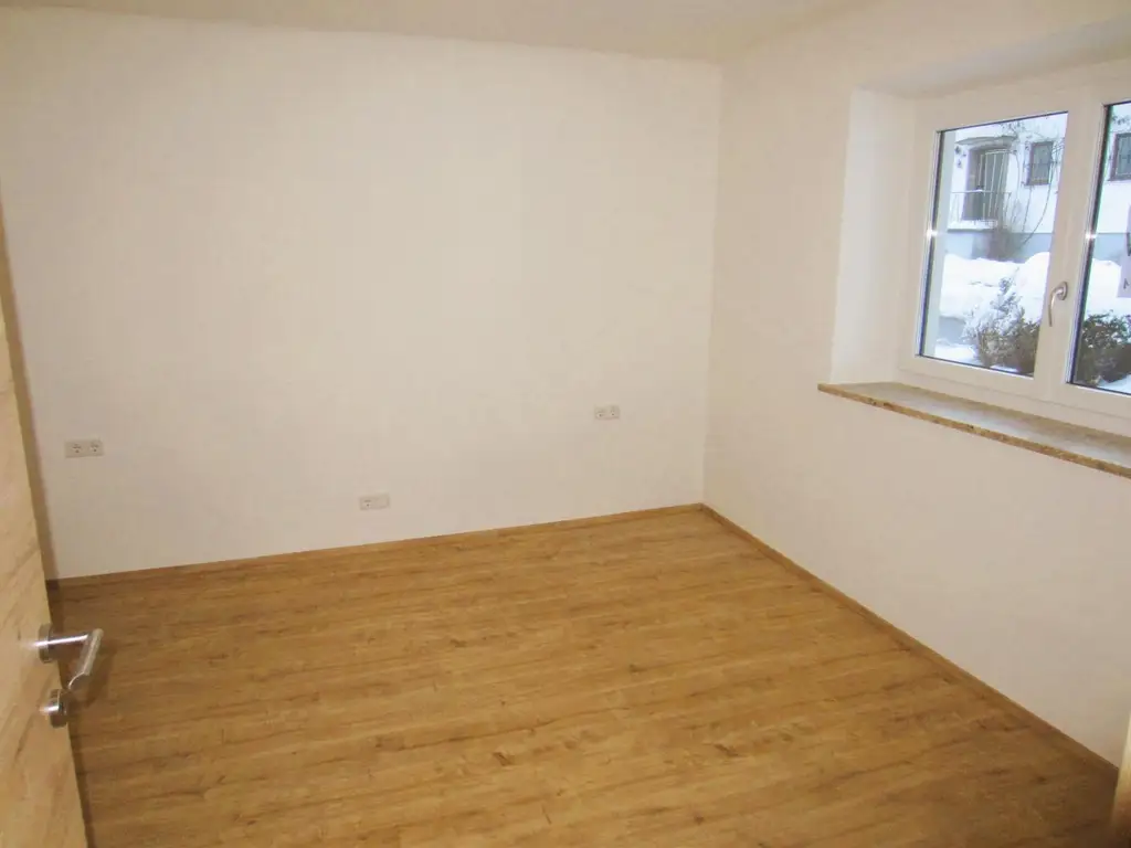 Helle 2-Zimmer-Garten-Wohnung in zentraler Lage von Lamprechtshausen