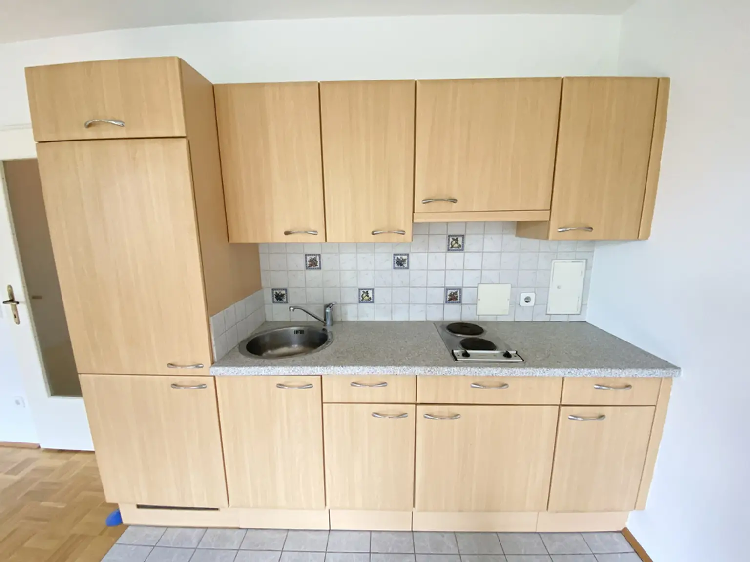 LOGGIATRAUM | HELLE SINGLE-WOHNUNG | U-BAHN NÄHE | FERNWÄRME