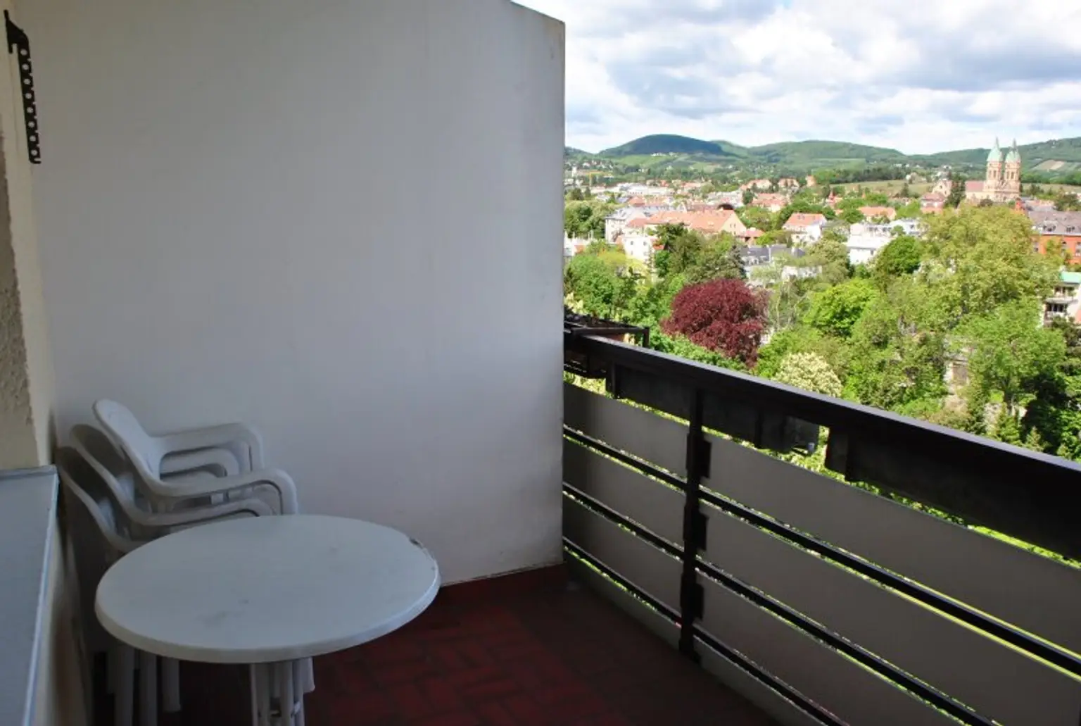 Döblinger Familientraum: 4-Zimmer-Wohnung mit viel Freifläche + Gartennutzung!