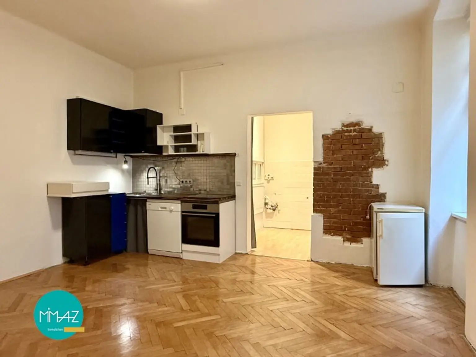 Urban & ruhig zugleich! Helle 2-Zimmerwohnung mit Altbauflair & 3-Meter-Raumhöhe! Sehr gute Infrastruktur!