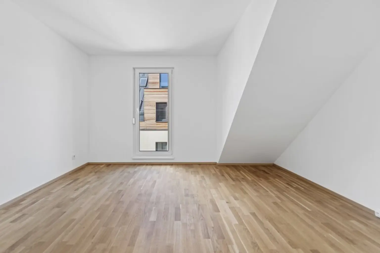 Entzückende Dachgeschoss Wohnung an der Lobau!