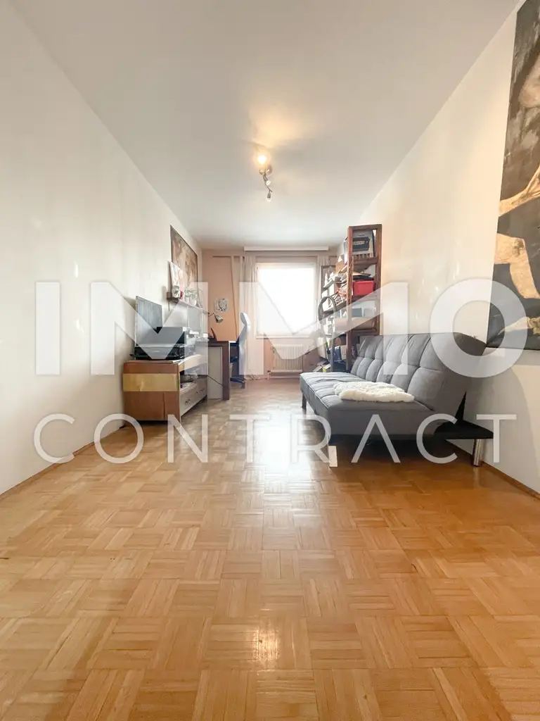 WARMMIETE! IDEALE WG ODER FAMILIENWOHNUNG  MIT LOGGIA! 4 ZIMMER + SEPARATE KÜCHE!