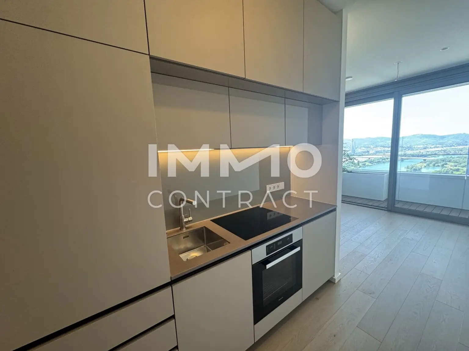 ERSTBEZUG: Hervorragend ausgestattetes Studio-Apartment mit Ausblick – direkt bei der U1 Donauinsel!