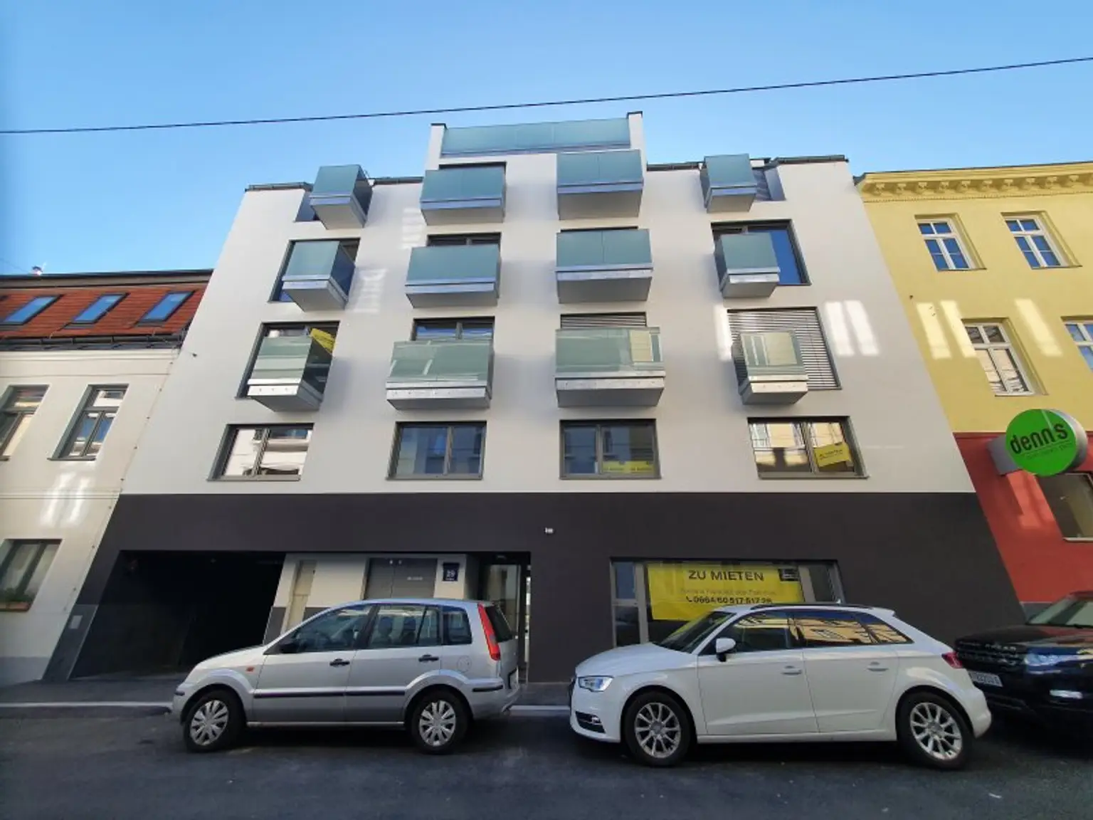 Hochwertige DG-Wohnung mit 3 Terrassen in der Staudgasse