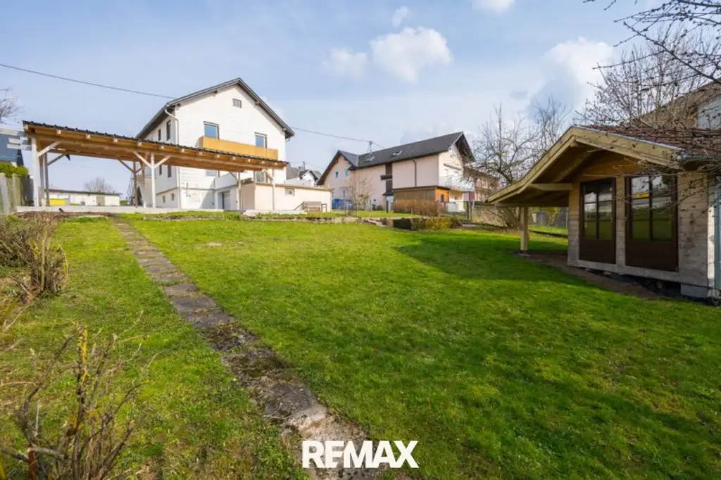 Voll unterkellertes Zweifamilienhaus mit Garten, Carport & Garage in sonniger Zentrumslage von Bad Hall!