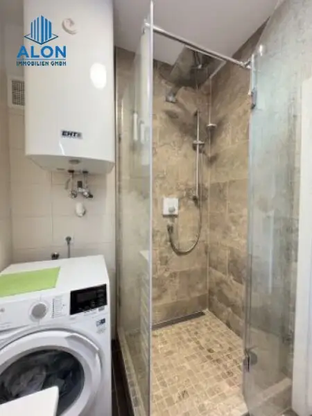 Klimatisierte 2-Zimmer-Neubauwohnung mit Loggia, gegenüber vom Schwedenplatz und Donaukanal!