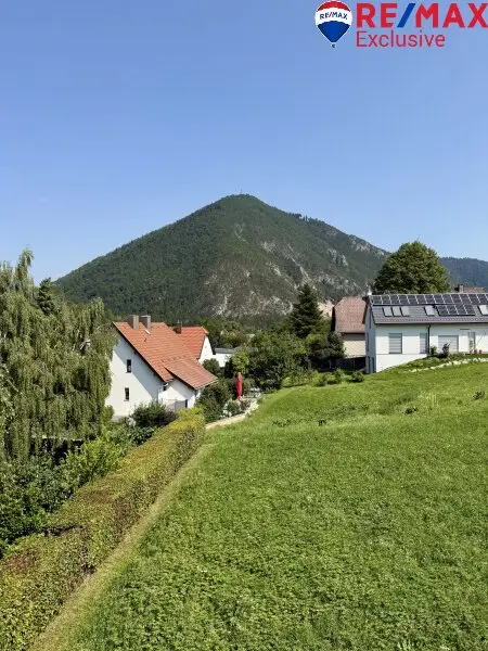Bergzauber – Einfamilienhaus mit 158 m² Wfl. & 5.104 m² Grund in Puchberg am Schneeberg!