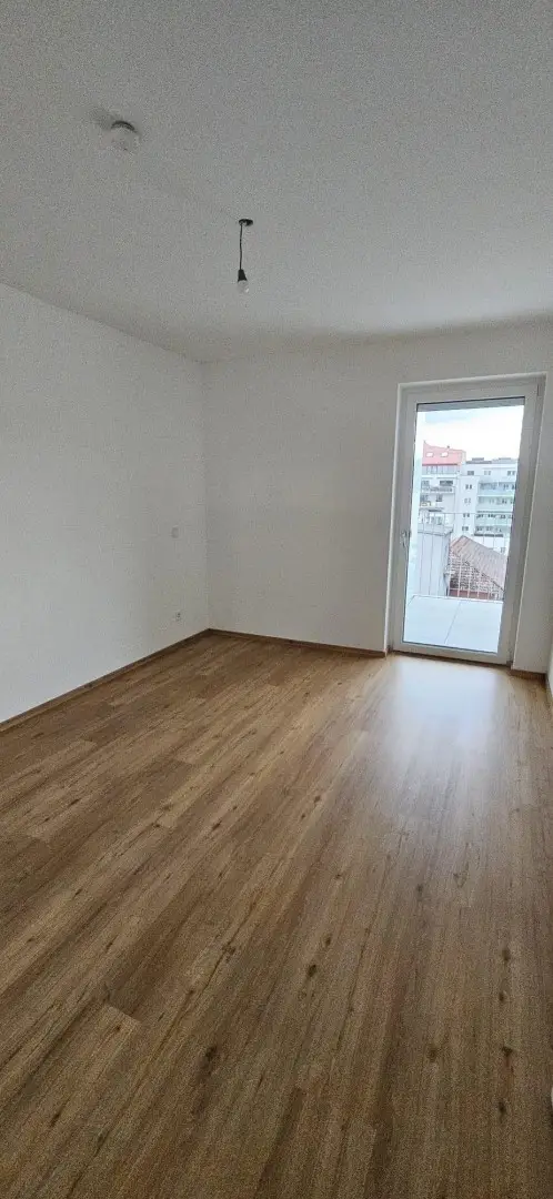 Singel oder Pärchenwohnung Stadtzentrum mit  80 m2 Garten, 11 m2 Terasse TG Platz-ERSTBEZUG