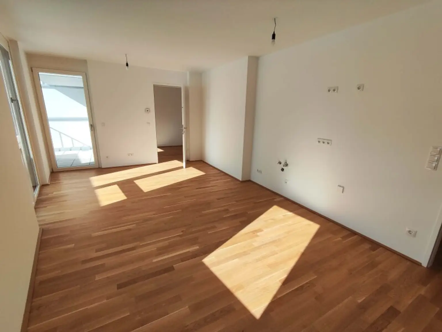 TOP NEUBAU 2-Zimmer-ERSTBEZUG mit Balkon im 1. OG in 1210 Wien! Top 1/5