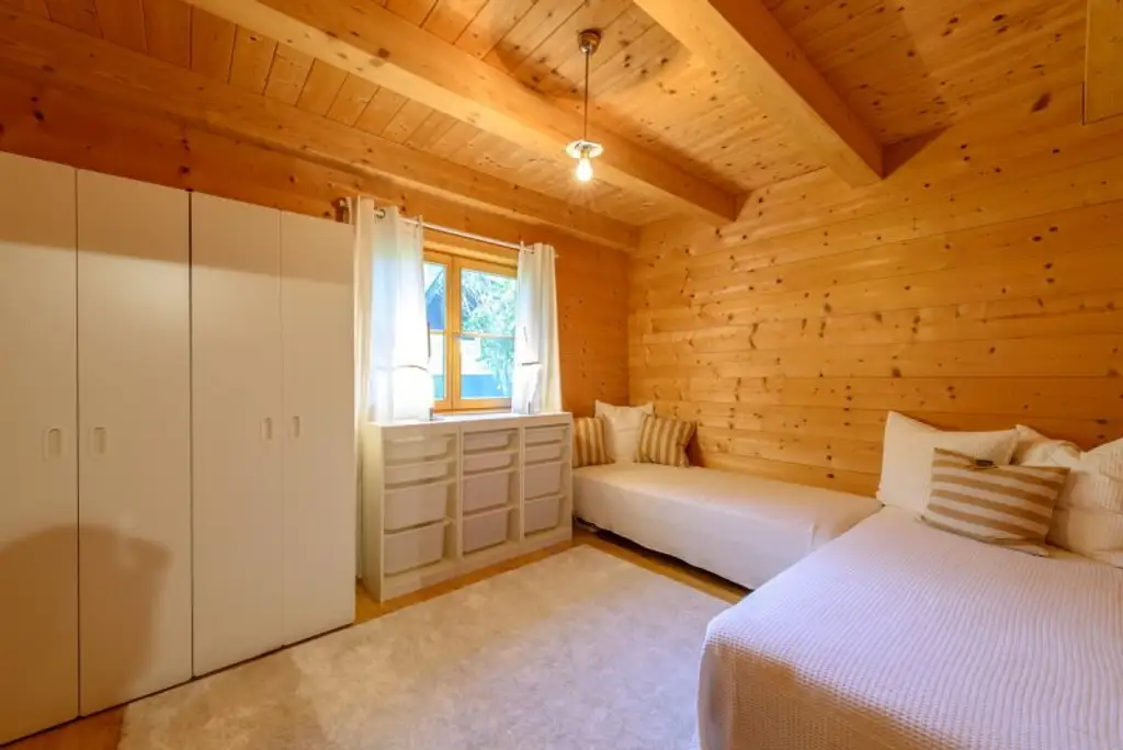 Luxuriöses Wohnhaus in ökologischer Holzbauweise