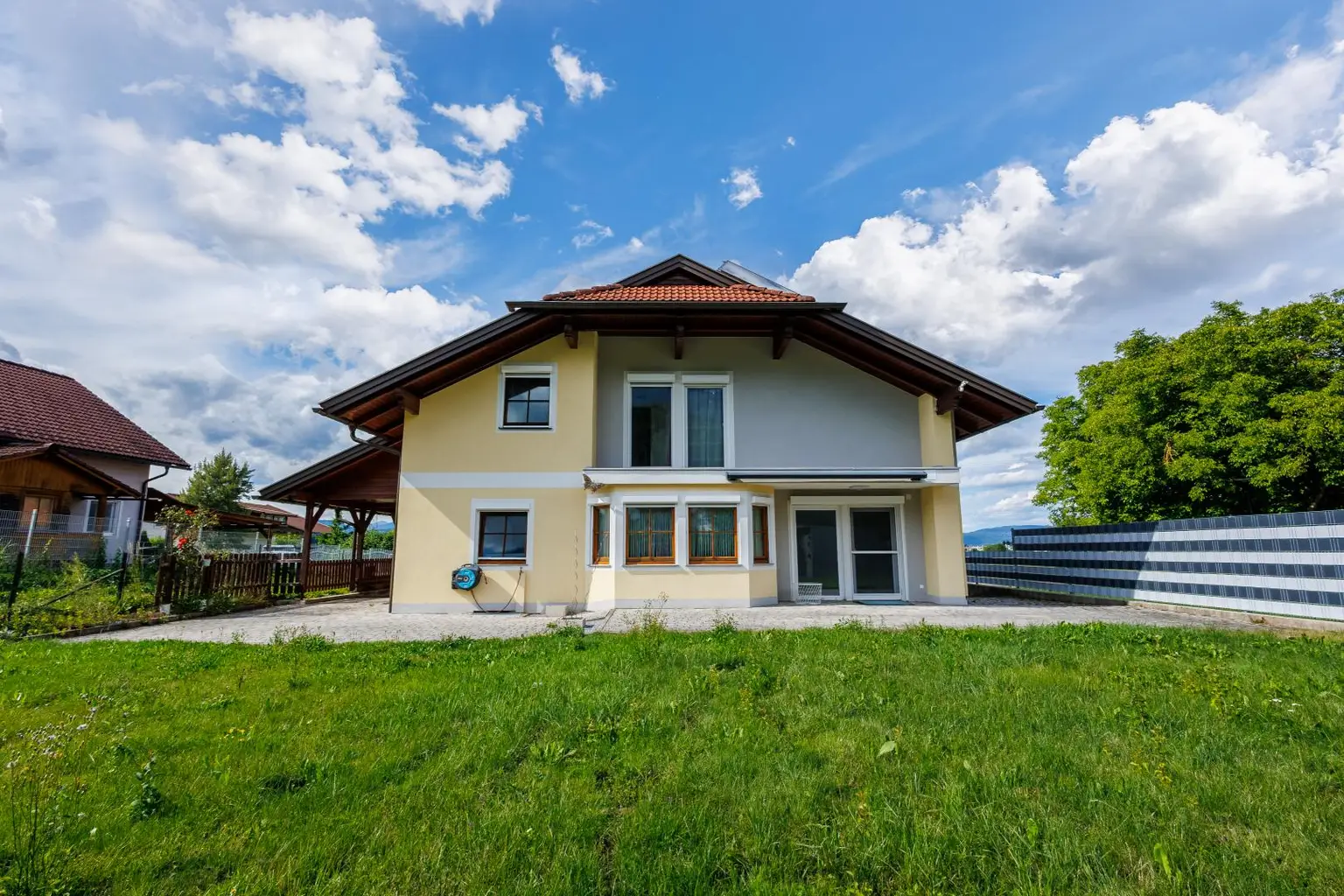 Attraktives Zuhause in Seenähe, durchdacht, hell, wertbeständig